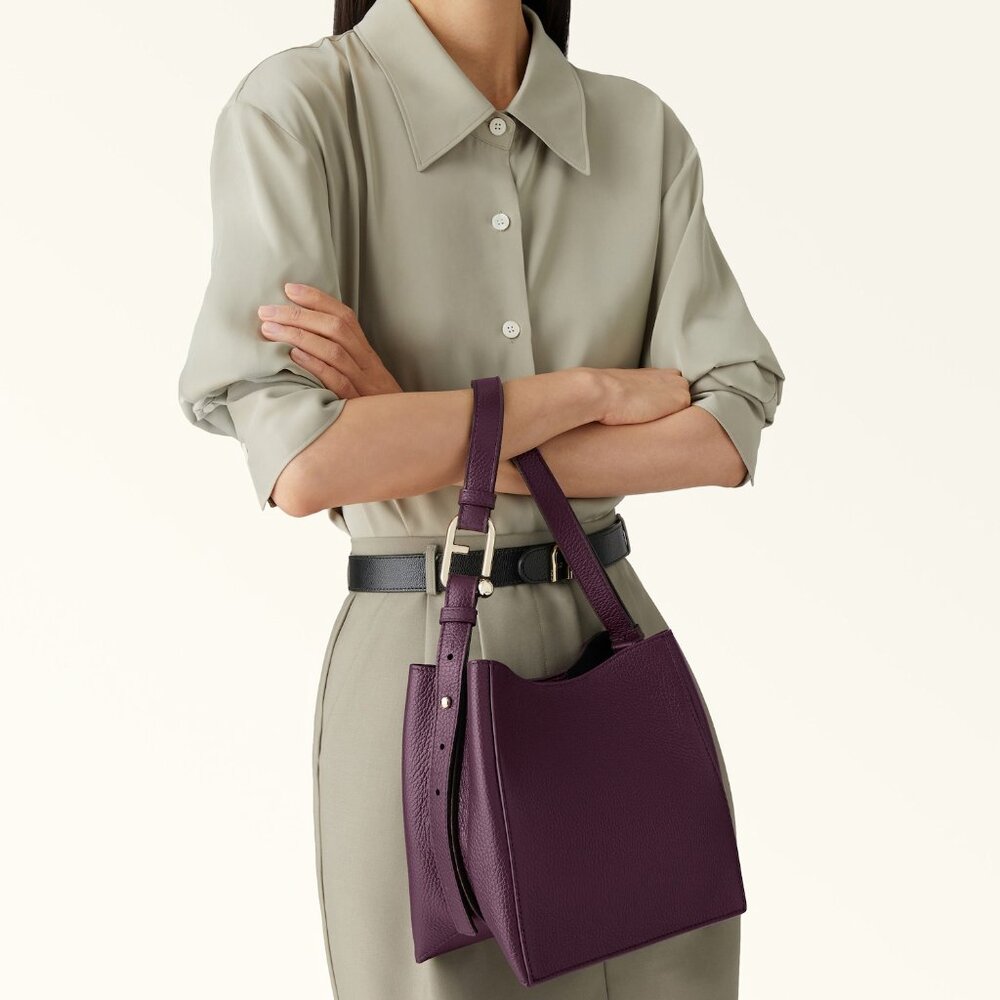 Furla Nuvola Bucket Bag - Picture 6 of 14